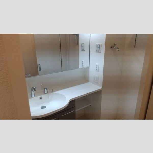 アンジュール小豆沢 洗髪洗面化粧台