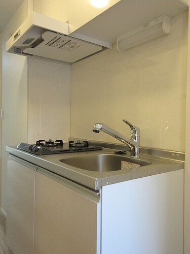 コンフォート明大前 キッチン　※2024年3月撮影