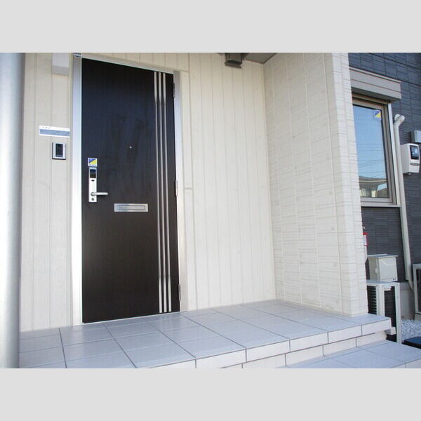 gloire(グロワール)(due・trois)　due(ドゥ) due102(玄関)