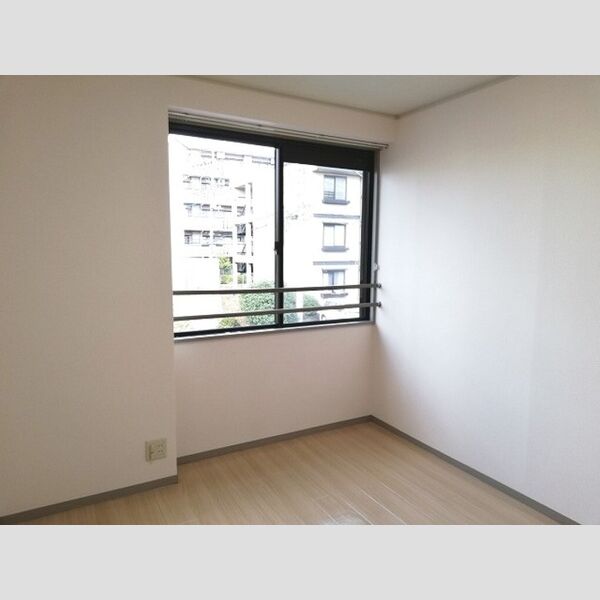 ピュアコート　(3)参番館202号室 洋室4.5帖