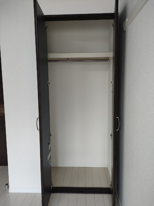 クリスタル竹の塚2階 収納