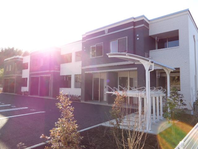 フォレスト 外観写真（昼）