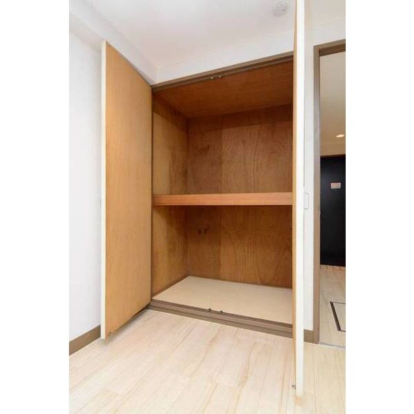 東が丘ハイツ0106号室 収納