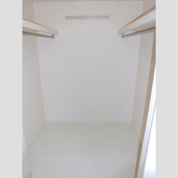 カサ・デ・アンジェラ ウォークインクローゼット