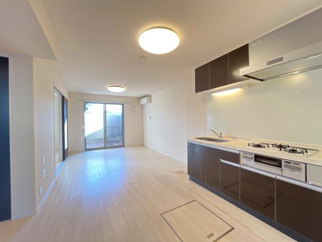 プレシャス リビング