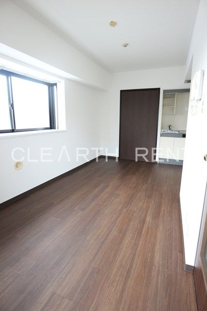 リーセントパレス宮崎6階 ☆角部屋・2面採光の明るい居室☆