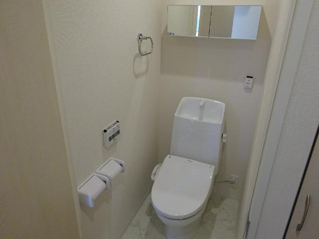 Ｆａｍｉｌｉｅ　Ｓｕｙａｍａ シャワー付トイレ