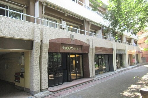 中目黒マンション エントランス　※2020年8月撮影