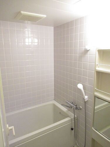 テレパレス船橋三咲Ａ棟5階 浴室　※同タイプ別部屋2021年6月撮影