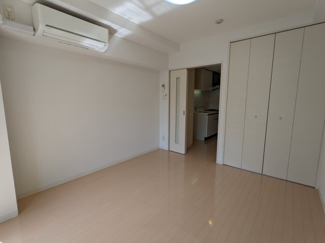 ガーデン萩中206号室 リビング