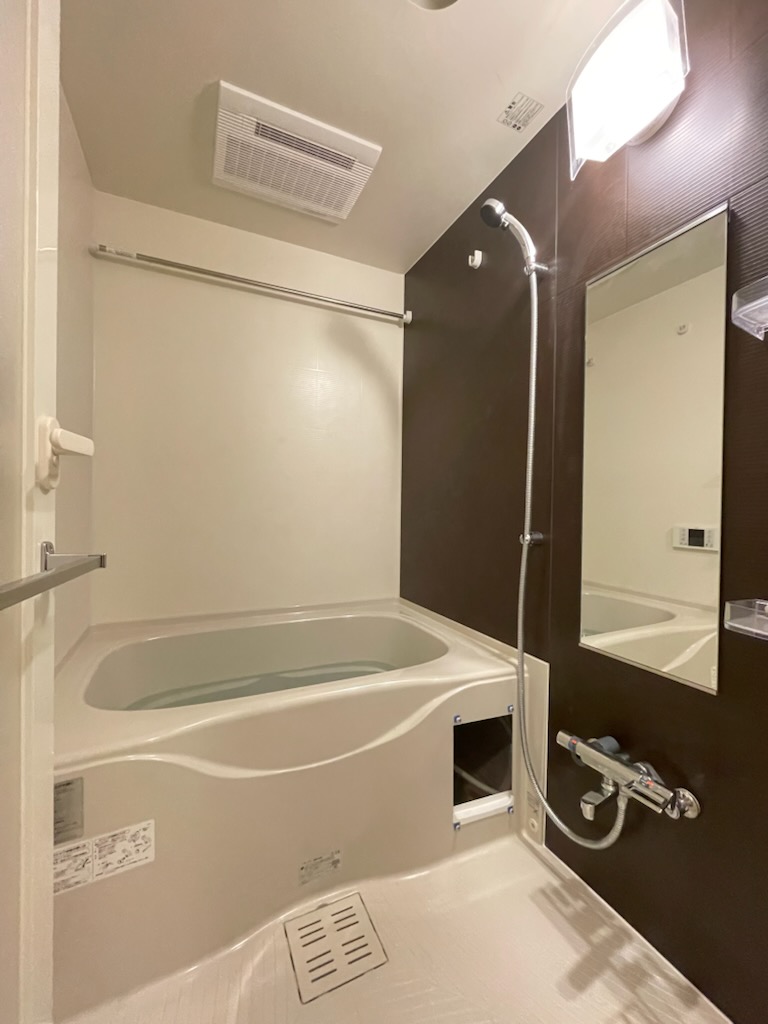 ガーラ・ステーション川崎久地2階 お風呂