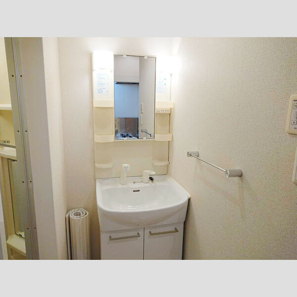 ソレイユ 洗髪洗面化粧台