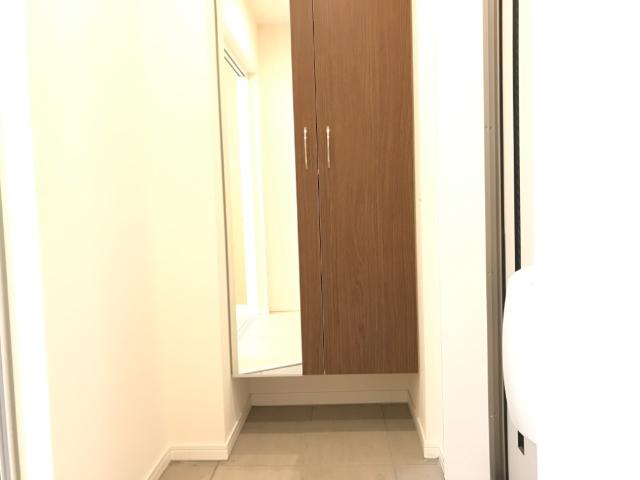 リバーサイドカネヤマ 玄関（イメージ）