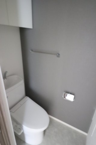 GENOVIA花月総持寺1001号室 トイレ