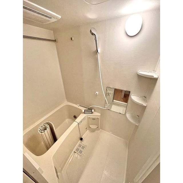 レフィナード205号室 お風呂