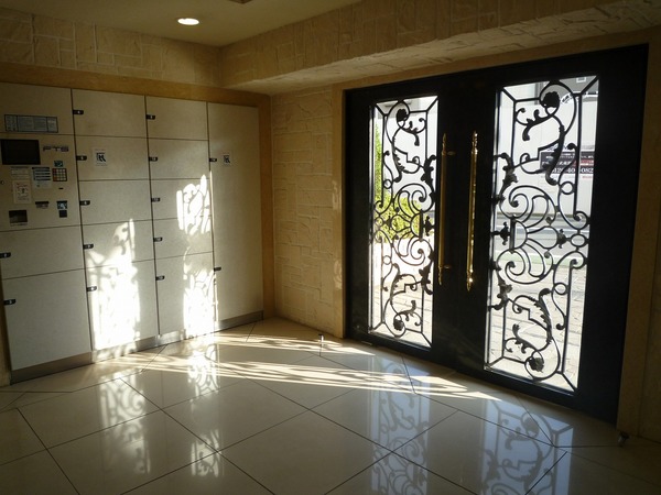 フェニックス武蔵関402号室 エントランス