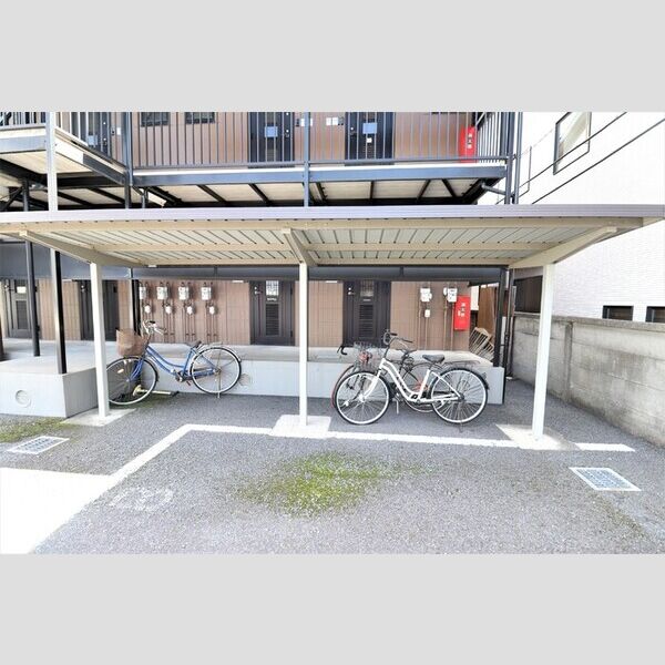 キャッスル　Ⅰ201号室 駐輪場