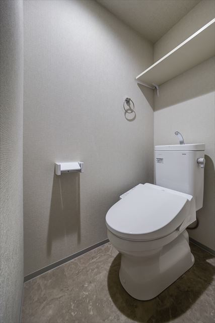 ＣＲＡＳＴＩＮＥ植竹町3階 トイレ