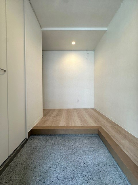 広尾アパートメント302号室 玄関