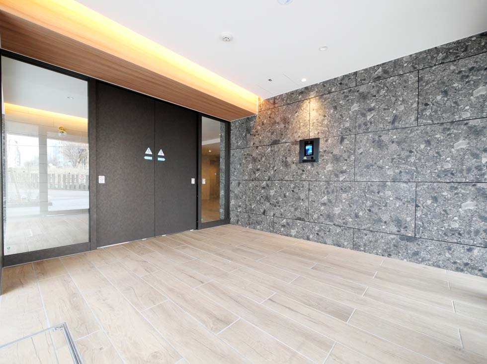 CREST TAPP SHIN-YOKOHAMA 外観