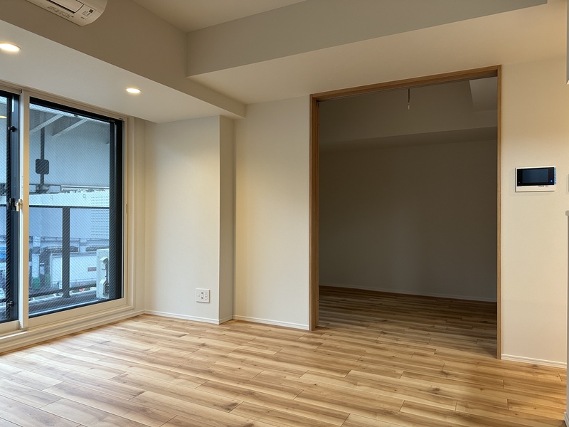 ONE ROOF RESIDENCE NISHINIPPORI8階 リビング
