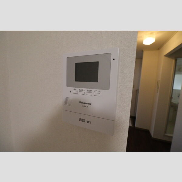 ファミーユ森田 モニター付きインターホン