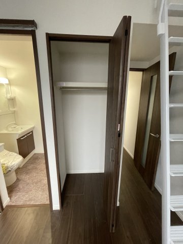 INside Grove EVE201号室 収納