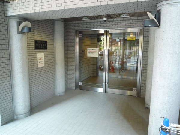 パーク・ノヴァ横浜阪東橋弐番館 エントランス
