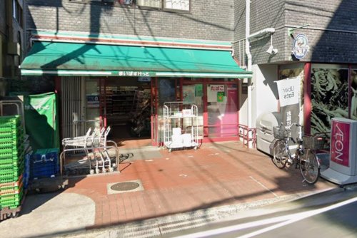 GRANIS巣鴨 【スーパー】まいばすけっと 巣鴨３丁目店まで74ｍ