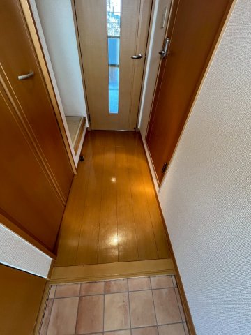 ボナール丸重103号室 玄関