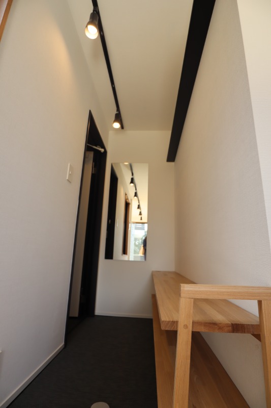 trias白金台 玄関