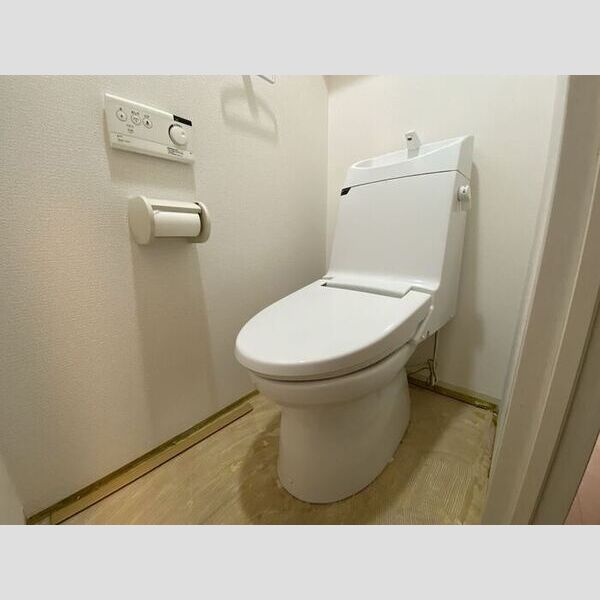 アビティ砧 107号室　トイレ