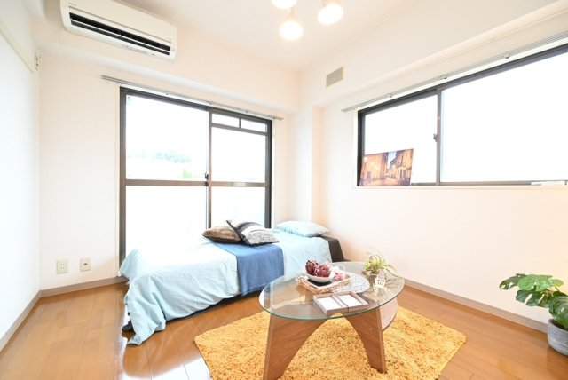 ホーユウコンフォルト岸谷4階 ※家電・小物はイメージです