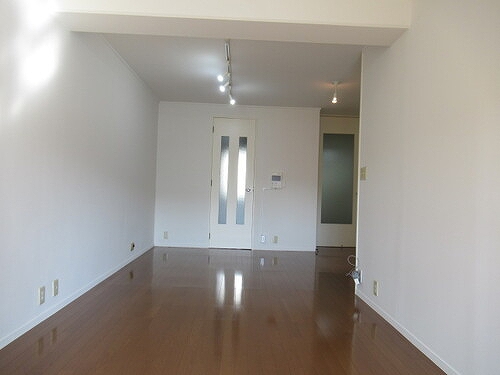 マンション白金台 リビング　※別角度