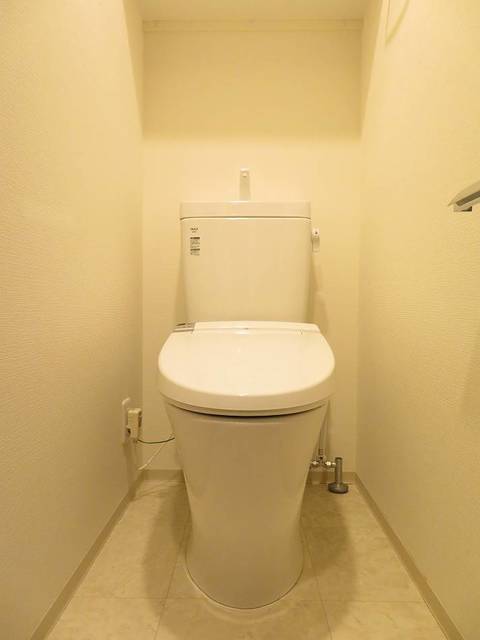 ガーラ・リバースクエア横濱南3階 コンパクトで使いやすいトイレです