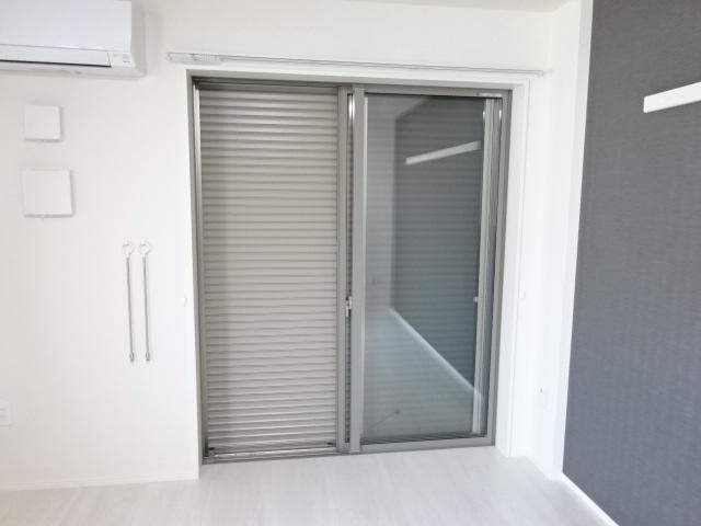 prunier（プリュニエ）107号室 シャッター（イメージ）