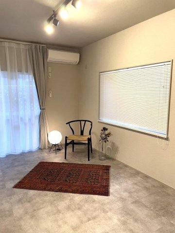 ヴィラクレイン カーテンとブラインド備え付けです