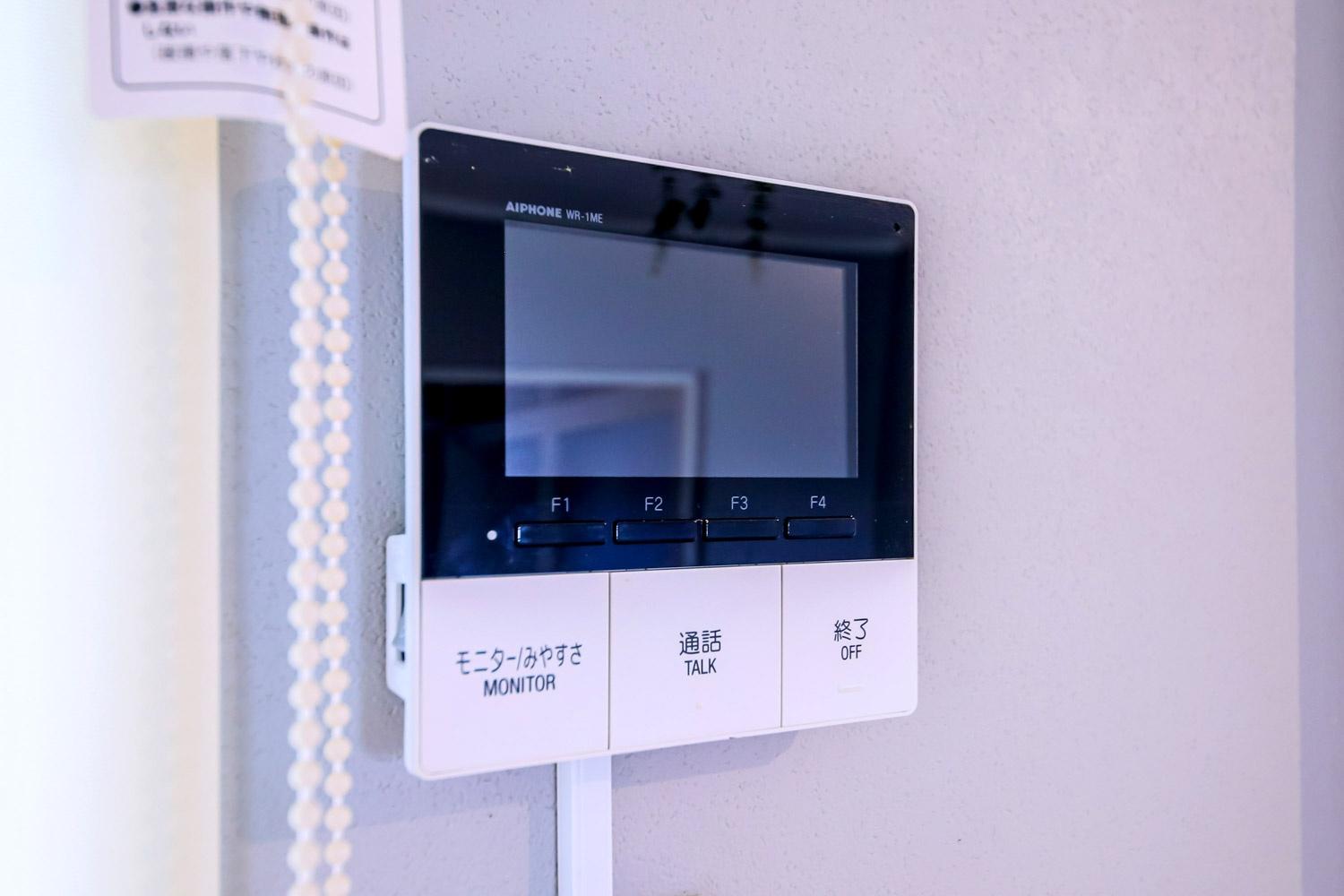 高津団地デザイナーズ物件308号室 モニターは録画機能がついているので防犯面も安心ですね