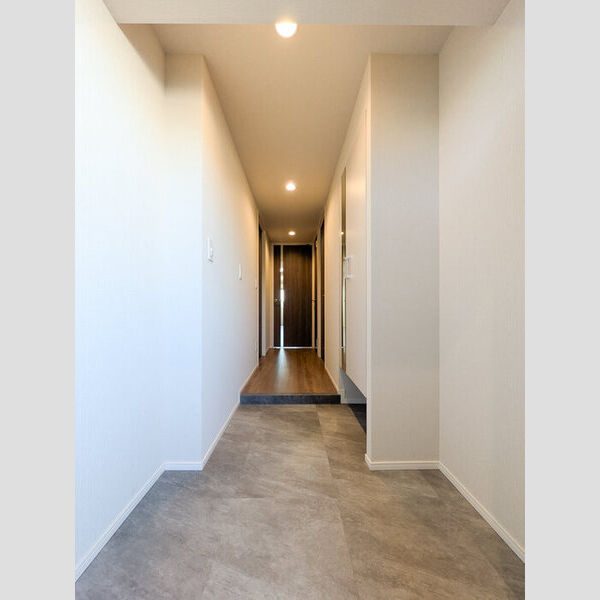 サンジョイアゼロ710号室 玄関