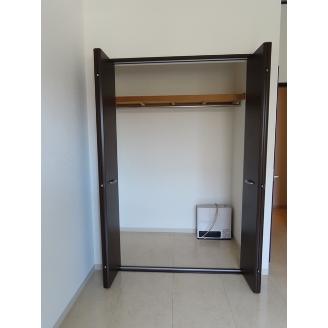 ＣＯＬＩＮＡ203号室 内観