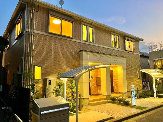 ＩＶＹＣＯＵＲＴ　-アイビーコート- 外観写真（夜）