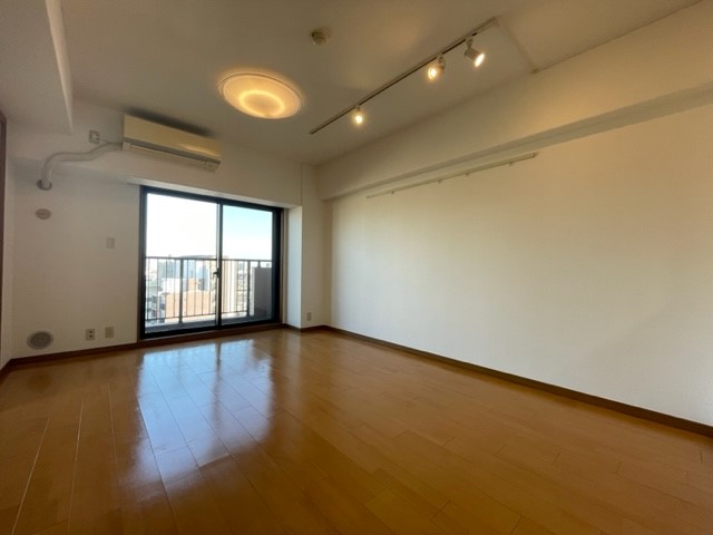 ワイズ２２２ リビング