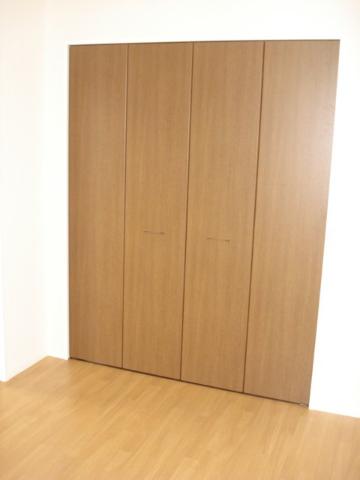 アクアマリン201号室 洋室①