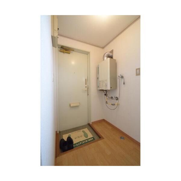 エステートピアエルム 玄関