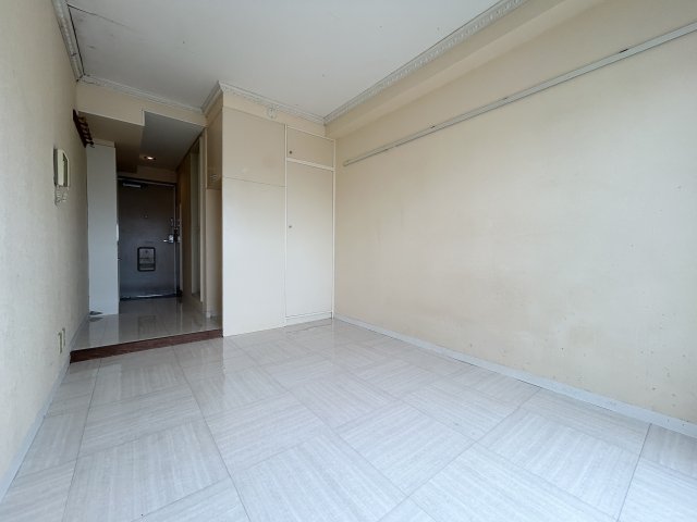 ウインベルソロ朝霞ナンバーワン214号室 リビング