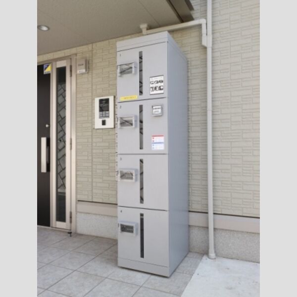 エスポワール　E302号室 宅配ボックス