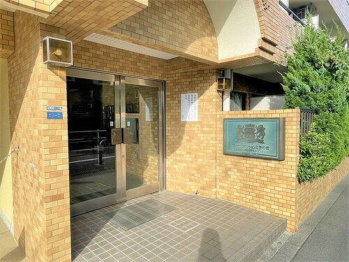 ライオンズマンションときわ台3階 エントランス