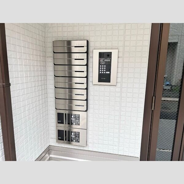 Premier101号室 ポスト、宅配ボックス