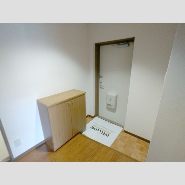 サンルミエール205号室 玄関