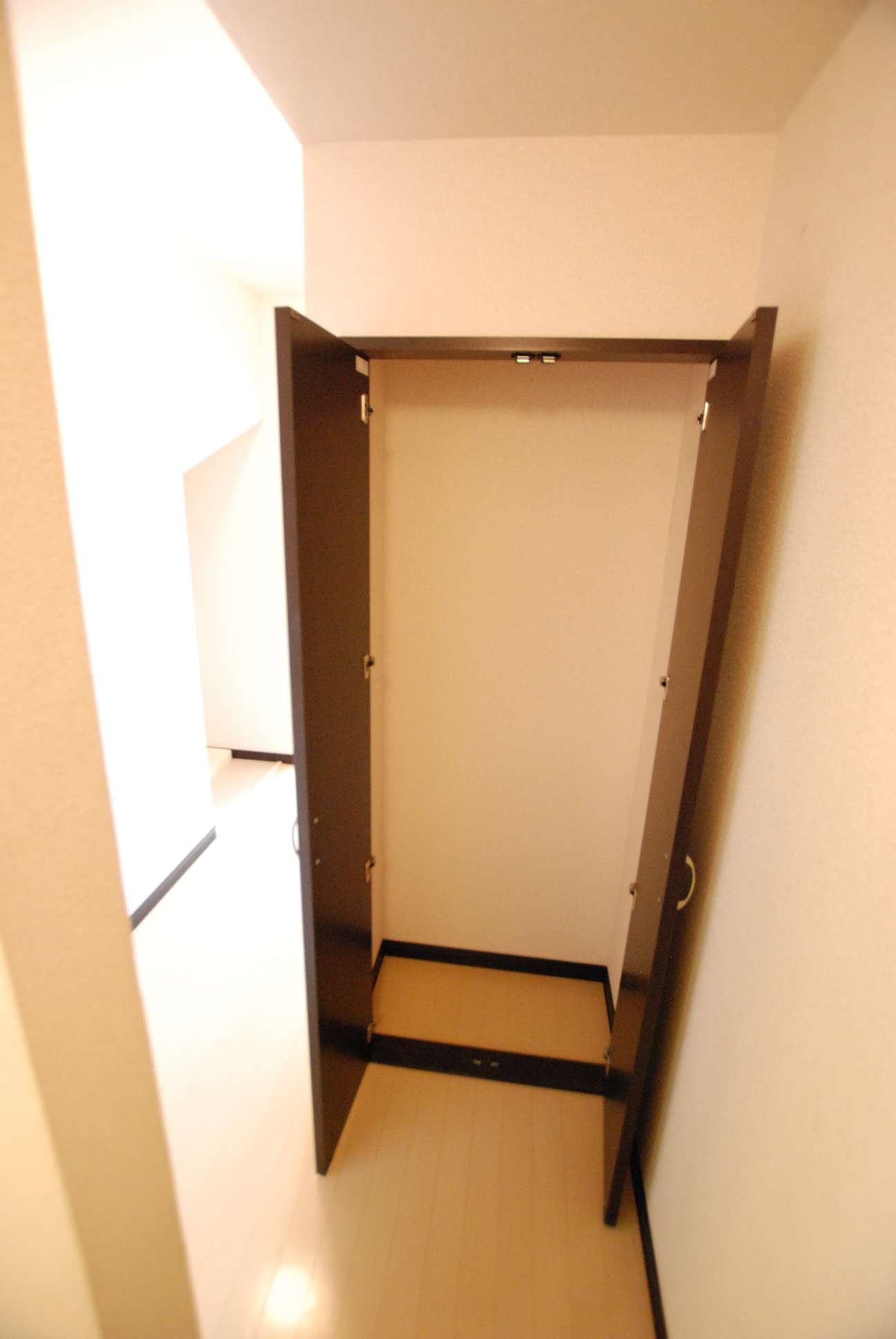 レオネクストキョウエダ 内観